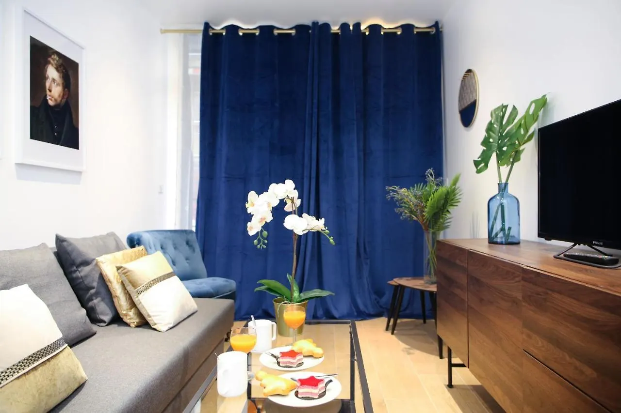 Big Studio Close To Montorgeuil Local Commercial Apartment Paris 0*,