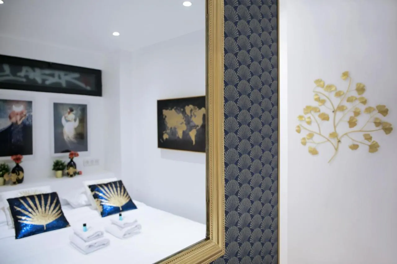 Big Studio Close To Montorgeuil Local Commercial Apartment Paris